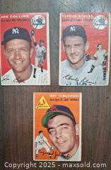 MaxSold Auction: 1954 Topps Baseball card lot 2 - Kingston (Ontario, Canada) SELLER MANAGED Downsizing Online Auction - Birchwood Drive