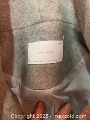 MaxSold Auction: Oak and fort womans winter jacket - Vancouver (British Columbia, Canada) SELLER MANAGED Downsizing Online Auction - West Broadway (CONDO)