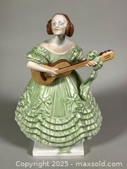 MaxSold Auction: 14” HEREND #5753 Deryne Woman Playing Guitar Porcelain Figurine - Toronto (Ontario, Canada) SELLER MANAGED Reseller Online Auction - Chesswood Drive