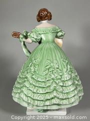 MaxSold Auction: 14” HEREND #5753 Deryne Woman Playing Guitar Porcelain Figurine - Toronto (Ontario, Canada) SELLER MANAGED Reseller Online Auction - Chesswood Drive