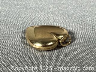MaxSold Auction: 1” Long 585 (14K) GOLD Heart Pendant - Marked  - Toronto (Ontario, Canada) SELLER MANAGED Reseller Online Auction - Chesswood Drive