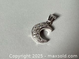 MaxSold Auction: 1” Long 750 (18K) WHITE GOLD Crescent Moon Pendant with Cubic Zirconia - Marked  - Toronto (Ontario, Canada) SELLER MANAGED Reseller Online Auction - Chesswood Drive