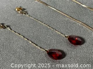 MaxSold Auction: (2) Pairs of 14K GOLD Drop Earrings - Marked  - Toronto (Ontario, Canada) SELLER MANAGED Reseller Online Auction - Chesswood Drive