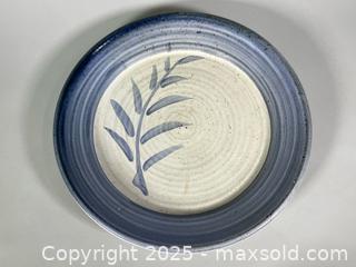 MaxSold Auction: (2) Signed Of Potteryware Pieces - Toronto (Ontario, Canada) SELLER MANAGED Reseller Online Auction - Chesswood Drive