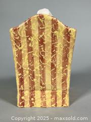 MaxSold Auction: 7” ROYAL DOULTON Porcelain Figurine - Toronto (Ontario, Canada) SELLER MANAGED Reseller Online Auction - Chesswood Drive