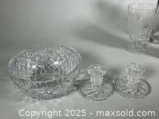 MaxSold Auction: Assorted Glassware and Crystware - Toronto (Ontario, Canada) SELLER MANAGED Reseller Online Auction - Chesswood Drive