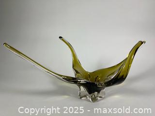 MaxSold Auction: MCM CHALET Canada Blown Art Glass Freeform Centrepiece Bowl - Toronto (Ontario, Canada) SELLER MANAGED Reseller Online Auction - Chesswood Drive