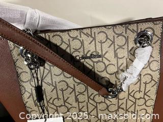 MaxSold Auction: NWT Large CALVIN KLEIN Tote and GUESS Jacqui Handbags - Toronto (Ontario, Canada) SELLER MANAGED Reseller Online Auction - Chesswood Drive