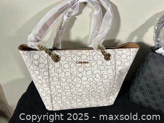 MaxSold Auction: NWT Large CALVIN KLEIN Tote and GUESS Jacqui Handbags - Toronto (Ontario, Canada) SELLER MANAGED Reseller Online Auction - Chesswood Drive