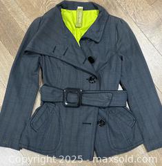 MaxSold Auction: UGG Sandals, LULULEMON, L’ACADEMIE, FREE PEOPOLE, SOIA & KYO Clothing and More - Toronto (Ontario, Canada) SELLER MANAGED Reseller Online Auction - Chesswood Drive