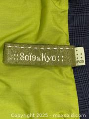 MaxSold Auction: UGG Sandals, LULULEMON, L’ACADEMIE, FREE PEOPOLE, SOIA & KYO Clothing and More - Toronto (Ontario, Canada) SELLER MANAGED Reseller Online Auction - Chesswood Drive