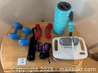 MaxSold Auction: Exercise &#38; Massage - Los Angeles (California, USA) SELLER MANAGED Moving Online Auction - Redwing Street