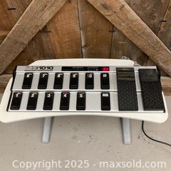 MaxSold Auction: Behringer FCB1010 MIDI Foot Controller - Toronto (Ontario, Canada) SELLER MANAGED Commercial Liquidation Online Auction - Clinton Street