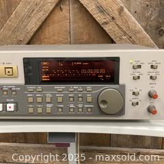 MaxSold Auction: Tascam DA-60 Stereo DAT Recorder  - Toronto (Ontario, Canada) SELLER MANAGED Commercial Liquidation Online Auction - Clinton Street