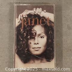 MaxSold Auction: Janet - Toronto (Ontario, Canada) SELLER MANAGED Downsizing Online Auction - Torbarrie Road (STORAGE)