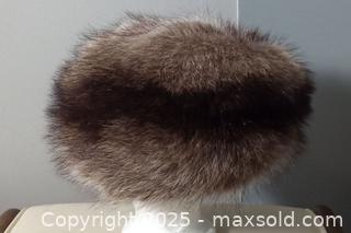 MaxSold Auction: Vintage Fur Hat  - Toronto (Ontario, Canada) SELLER MANAGED Downsizing Online Auction - Torbarrie Road (STORAGE)