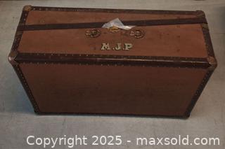MaxSold Auction: Vintage Langmuir Trunk - Toronto (Ontario, Canada) SELLER MANAGED Downsizing Online Auction - Torbarrie Road (STORAGE)