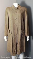 MaxSold Auction: Vintage Women's Coat  - Toronto (Ontario, Canada) SELLER MANAGED Downsizing Online Auction - Torbarrie Road (STORAGE)