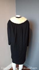 MaxSold Auction: Vintage Women's Coat Fur Collar - Toronto (Ontario, Canada) SELLER MANAGED Downsizing Online Auction - Torbarrie Road (STORAGE)