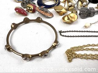 MaxSold Auction: Lot of Better Costume Jewelry and Watches - Campbell (California, USA) PARTNER MANAGED Estate Sale Online Auction - Dell Avenue