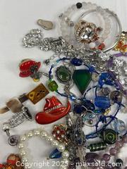 MaxSold Auction: Lot of Costume Jewelry Bracelets and More - Campbell (California, USA) PARTNER MANAGED Estate Sale Online Auction - Dell Avenue