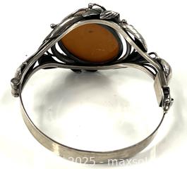 MaxSold Auction: Vintage Sterling Silver and Amber Bracelet - Campbell (California, USA) PARTNER MANAGED Estate Sale Online Auction - Dell Avenue
