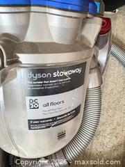 MaxSold Auction: Dyson Stowaway / DC20 Canister Vacuum (Grey/Blue) B - Ottawa (Ontario, Canada) PARTNER MANAGED Downsizing Online Auction - Sablewood Place