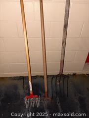 MaxSold Auction: Garden Weasel Lot of 3 Long-Handled Garden Tools - Decatur (Georgia, USA) SELLER MANAGED Moving Online Auction - Snapfinger Woods Drive (STORAGE)