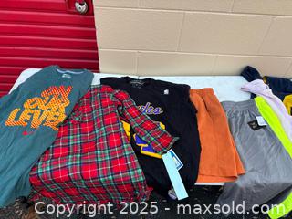 MaxSold Auction: Lot of clothes  - Decatur (Georgia, USA) SELLER MANAGED Moving Online Auction - Snapfinger Woods Drive (STORAGE)