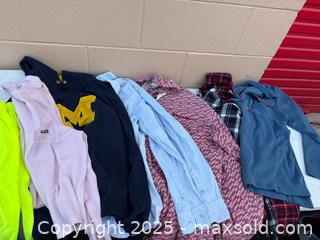 MaxSold Auction: Lot of clothes  - Decatur (Georgia, USA) SELLER MANAGED Moving Online Auction - Snapfinger Woods Drive (STORAGE)