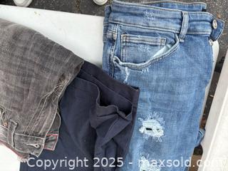 MaxSold Auction: Lot of jeans  - Decatur (Georgia, USA) SELLER MANAGED Moving Online Auction - Snapfinger Woods Drive (STORAGE)