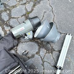 MaxSold Auction: Portable studio lighting kit with wheeled soft travel case - Decatur (Georgia, USA) SELLER MANAGED Moving Online Auction - Snapfinger Woods Drive (STORAGE)