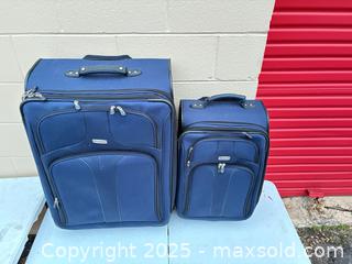 MaxSold Auction: Ricardo (Elite) Navy Blue Soft-Sided Luggage — 2-Piece Set - Decatur (Georgia, USA) SELLER MANAGED Moving Online Auction - Snapfinger Woods Drive (STORAGE)