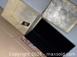 MaxSold Auction: Small jewelry box lot  - Decatur (Georgia, USA) SELLER MANAGED Moving Online Auction - Snapfinger Woods Drive (STORAGE)