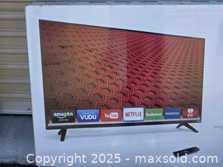 MaxSold Auction: Brand new 43&#34; vizio tv - Sun City (Arizona, USA) PARTNER MANAGED Downsizing Online Auction - North 107th Ave