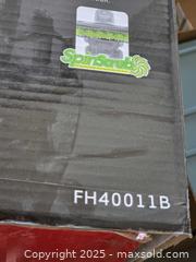 MaxSold Auction: Brand new hoover - Sun City (Arizona, USA) PARTNER MANAGED Downsizing Online Auction - North 107th Ave