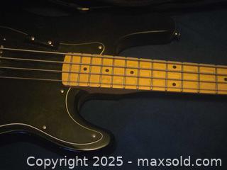 MaxSold Auction: Gibson epiphone bass guitar with soft case - Sun City (Arizona, USA) PARTNER MANAGED Downsizing Online Auction - North 107th Avenue