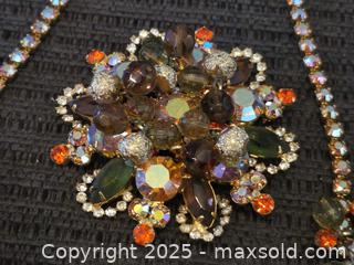 MaxSold Auction: Gorgeous vintage costume jewelry set - Sun City (Arizona, USA) PARTNER MANAGED Downsizing Online Auction - North 107th Avenue