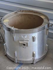 MaxSold Auction: Rare vintage camco by tama drum set - Sun City (Arizona, USA) PARTNER MANAGED Downsizing Online Auction - North 107th Avenue