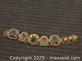 MaxSold Auction: Unique vintage cabachon bracelet  - Sun City (Arizona, USA) PARTNER MANAGED Downsizing Online Auction - North 107th Ave