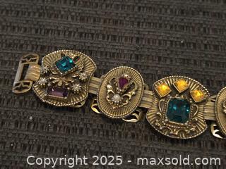 MaxSold Auction: Unique vintage cabachon bracelet  - Sun City (Arizona, USA) PARTNER MANAGED Downsizing Online Auction - North 107th Ave