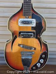 MaxSold Auction: Vintage electric guitar - Sun City (Arizona, USA) PARTNER MANAGED Downsizing Online Auction - North 107th Ave