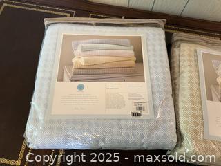 MaxSold Auction: NIB Martha Stewart Collection Cotton Bamboo Queen Sized Basket-Weave Blankets - San Francisco (California, USA) SELLER MANAGED Estate Sale Online Auction - Kenwood Way