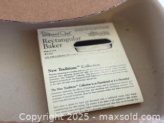 MaxSold Auction: NIB The Pampered Chef New Traditions Collection Rectangular Baker Pan - San Francisco (California, USA) SELLER MANAGED Estate Sale Online Auction - Kenwood Way