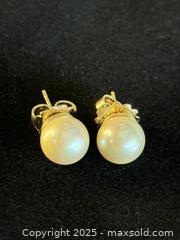 MaxSold Auction: Set of Costume Pearl Earrings with Sterling Silver Backs - San Francisco (California, USA) SELLER MANAGED Estate Sale Online Auction - Kenwood Way