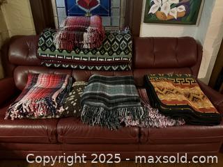 MaxSold Auction: Vintage Blanket Lot  - San Francisco (California, USA) SELLER MANAGED Estate Sale Online Auction - Kenwood Way