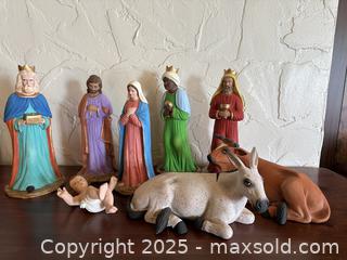 MaxSold Auction: Vintage Ceramic Nativity Scene Christmas Decor - San Francisco (California, USA) SELLER MANAGED Estate Sale Online Auction - Kenwood Way