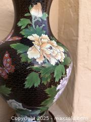 MaxSold Auction: Vintage Chinese Cloisonne Enamel Vase 2 of 2 - San Francisco (California, USA) SELLER MANAGED Estate Sale Online Auction - Kenwood Way