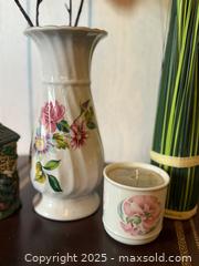 MaxSold Auction: Vintage Faux Flowers & Porcelain Vases - San Francisco (California, USA) SELLER MANAGED Estate Sale Online Auction - Kenwood Way