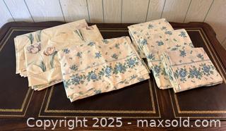 MaxSold Auction: Vintage Floral Sheet Sets - Twin - San Francisco (California, USA) SELLER MANAGED Estate Sale Online Auction - Kenwood Way